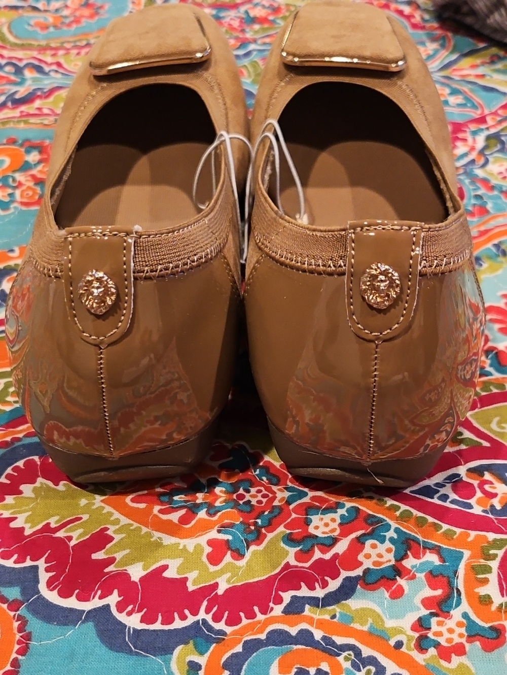Anne Klein AKUCAL iFlex Tan Suede Square Toe Buckle Flats Size 10M NWOB - Picture 3 of 5